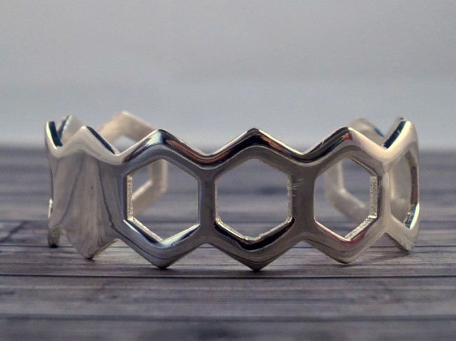 silver-honeycomb-cuff-2 (650 x 486)