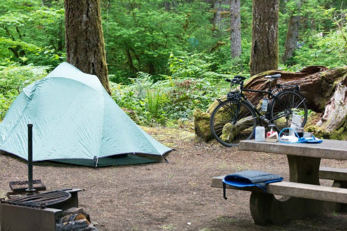 https://www.gretasday.com/wp-content/uploads/2016/08/camping-gear-essentials.jpg