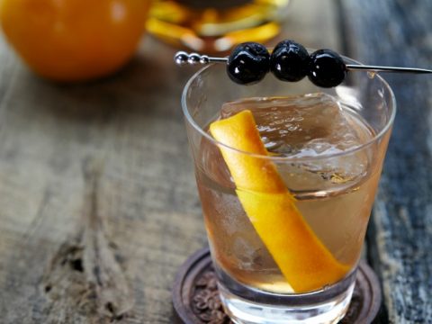 How to Make a Classic Old Fashioned Cocktail Recipe