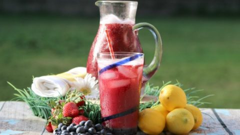 Lemonade Recipe (Plain, Strawberry & Blueberry) - The Recipe Rebel