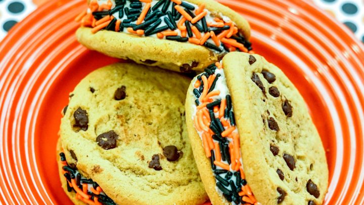 Halloween Treats: Spiderweb Sandwich Cookies Recipe – Home Cooking Memories