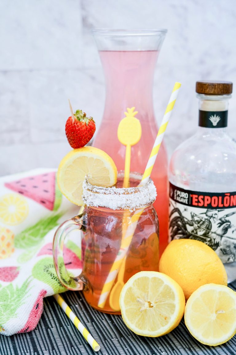 Strawberry Lemonade Margarita Cocktail Recipe