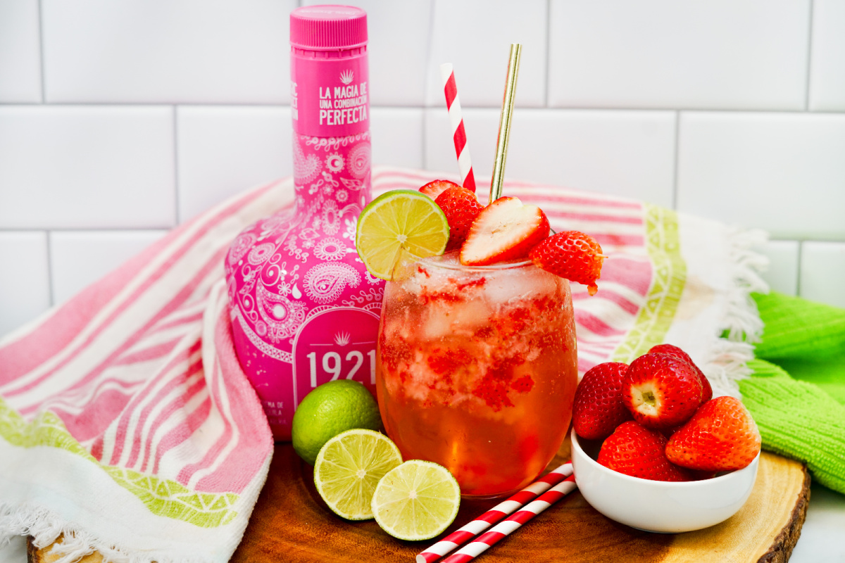 Strawberry tequila soda recipe