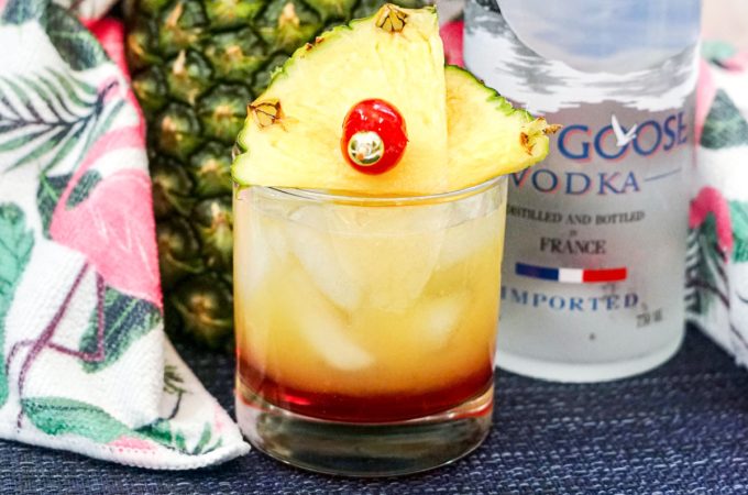 Classic Bay Breeze cocktail