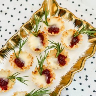 Cranberry brie bites appetizers